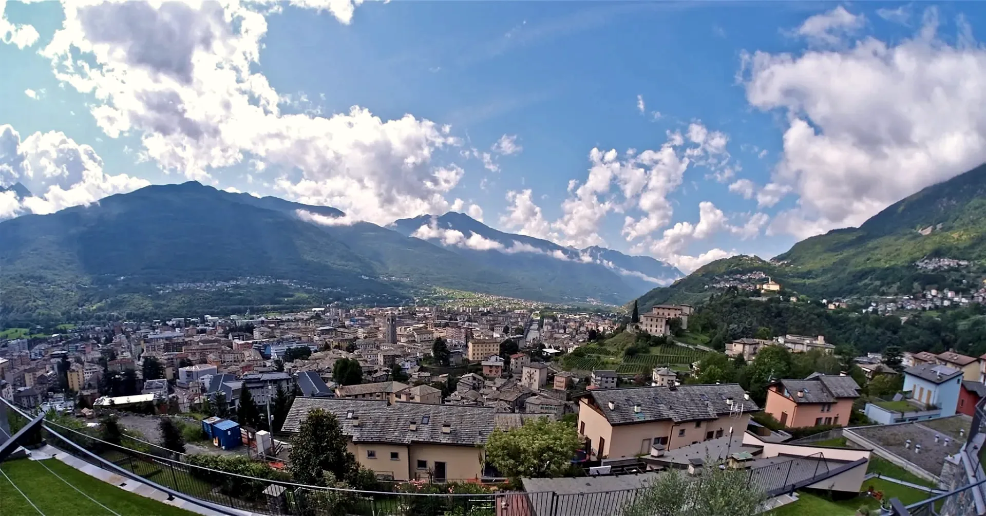 Estate sulla valle di Sondrio